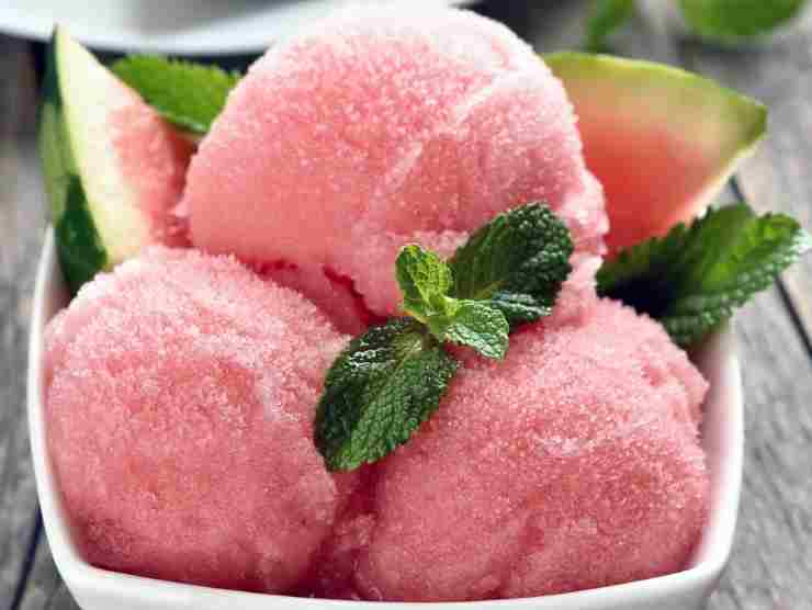 Il freschissimo gelato all'anguria